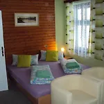 Zatisi Hotel 2*