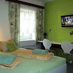 Hotel Zatisi 2*